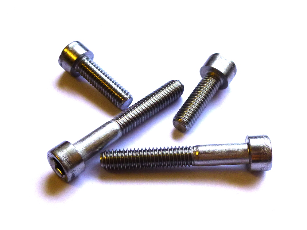 Zylinderschrauben M 2,5 x 14 VE=100