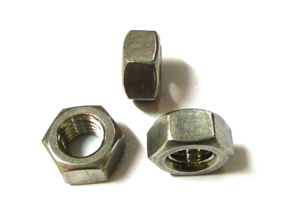 Sortiment mit Muttern und Scheiben A2 (500 Stück) Sortiment mit Schrauben ISO-7380 und Muttern DIN 934 von M 3 bis M 6 aus Edelstahl A2 (435 Teile)